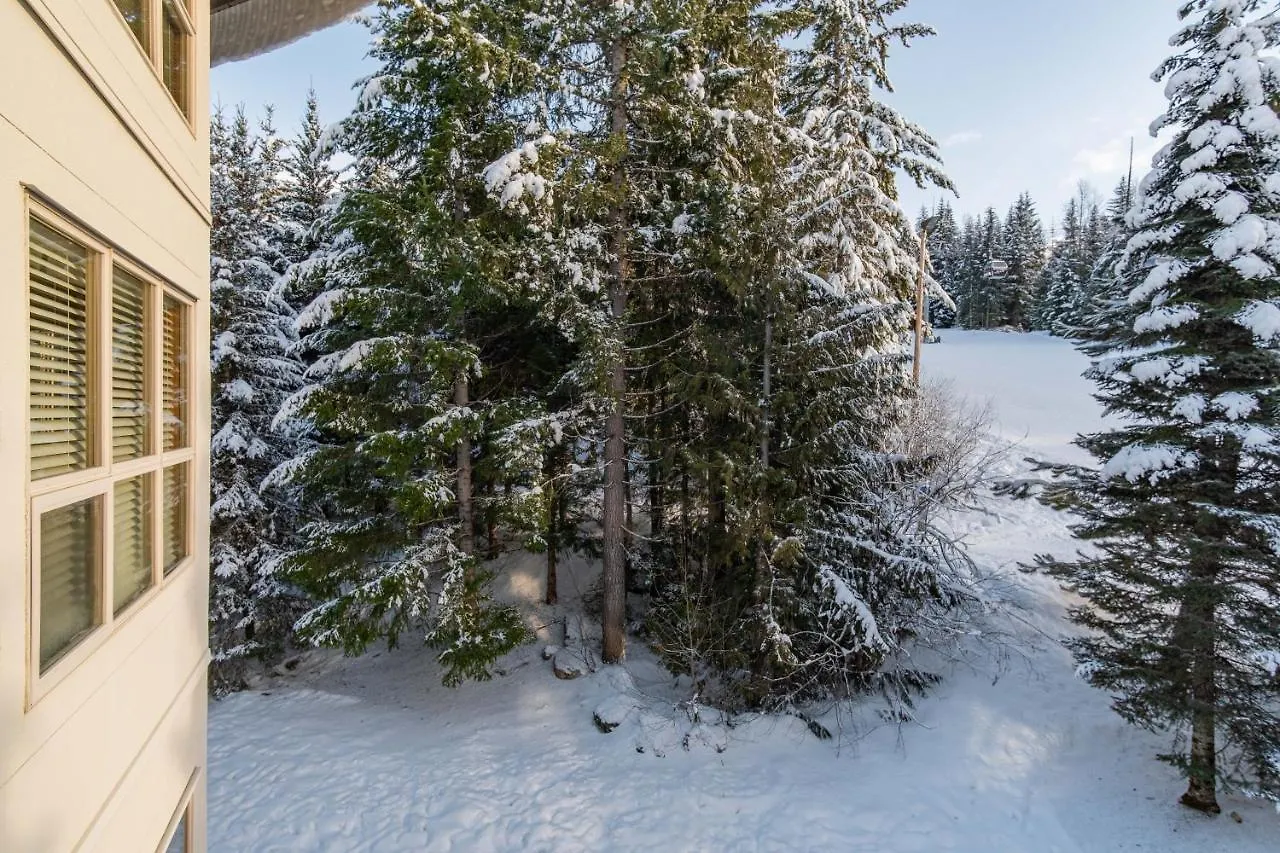 The Best Ski In Ski Out Two Bedroom Condo At Aspens Whistler 0*,